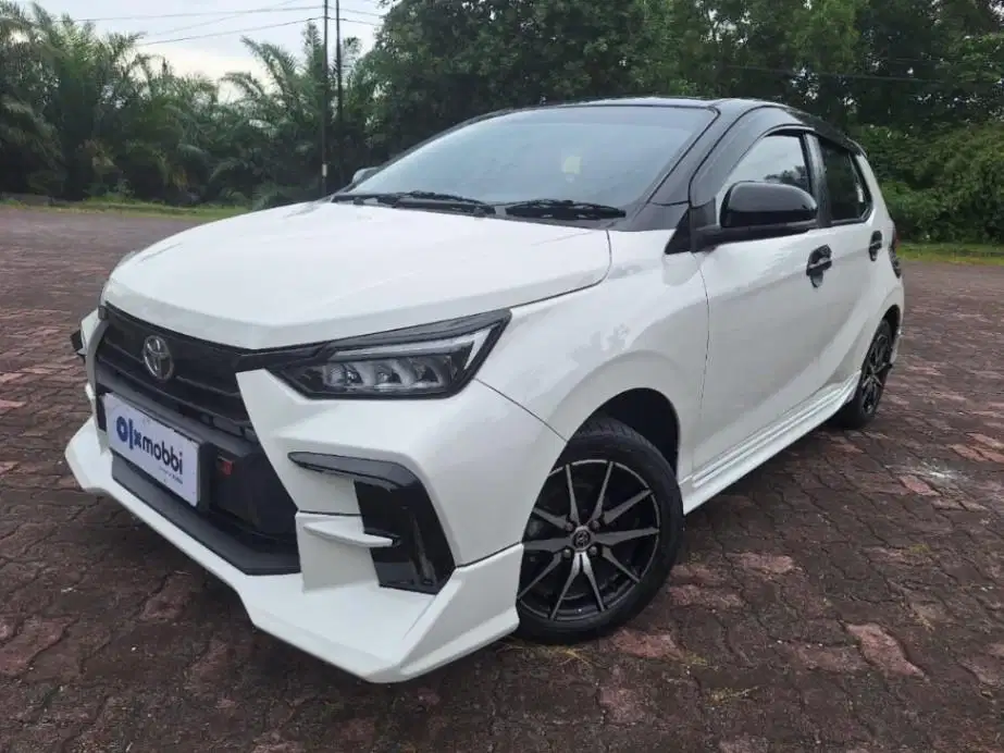 TOYOTA AGYA 1.2 GR SPORT TWO TONE BENSIN MT 2023 KTSP
