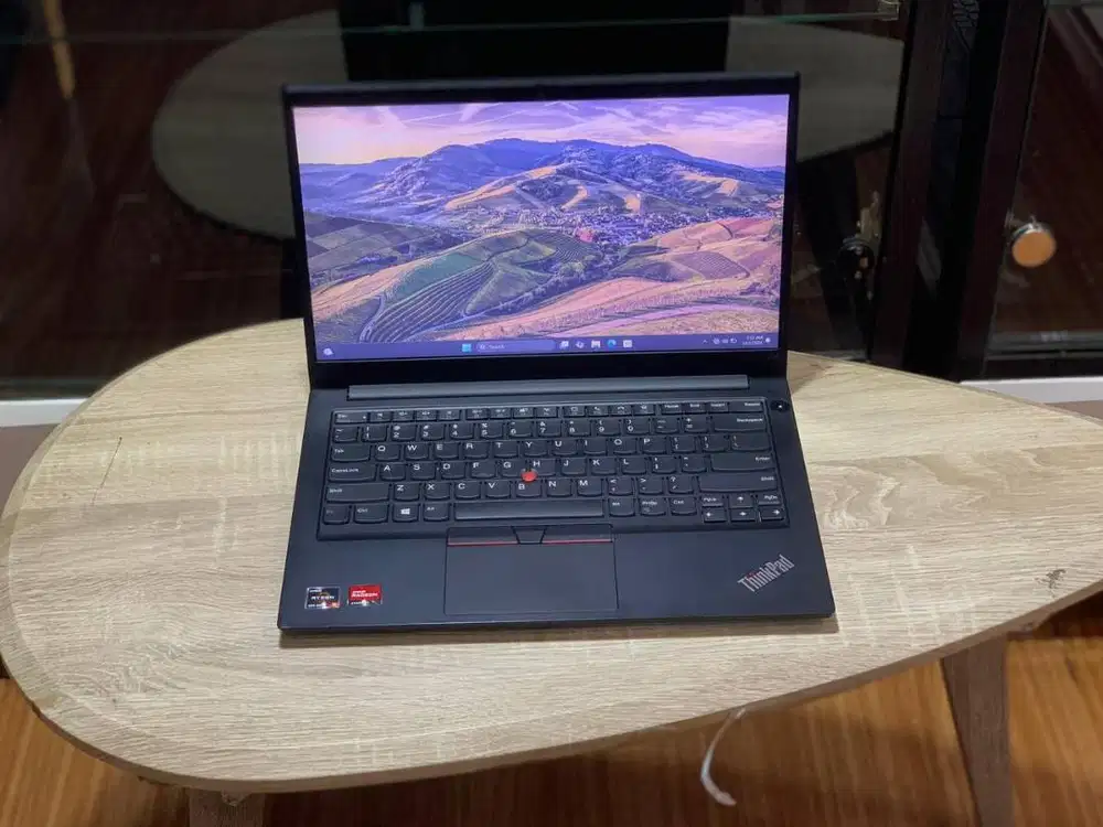 Lenovo Slim Lenovo Thinkpad E14 Ryzen 5 Upgradeable RAM Layar FHD IPS