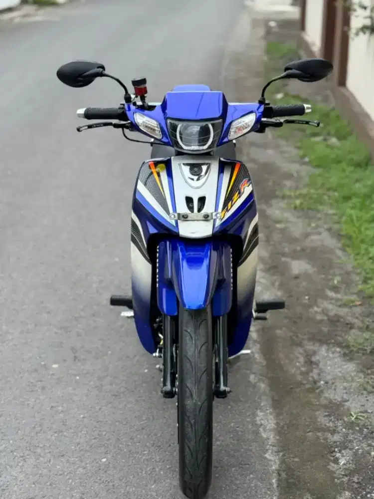 Yamaha Fizr Tahun 2004