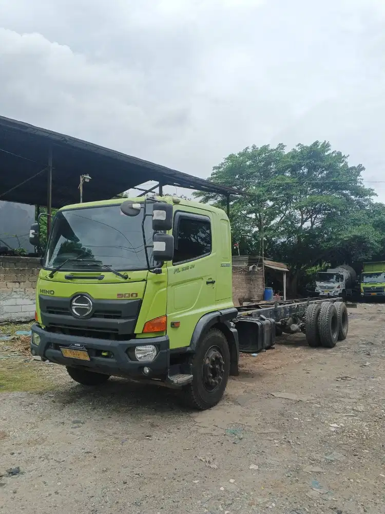 Hino FL 235 JW  || Th. 2018 || STNK Tronton Box