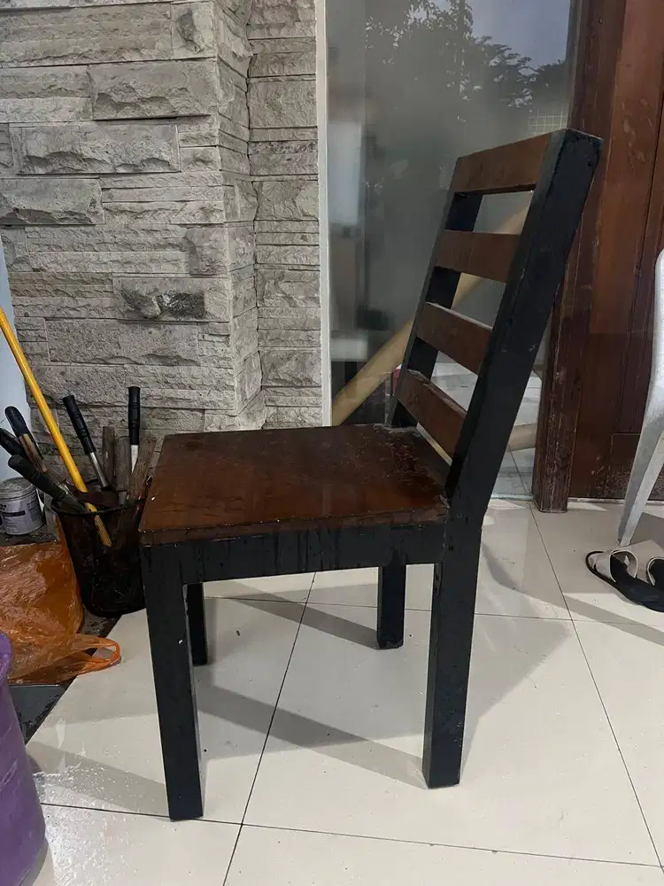 dijual kursi kayu bekas resto
