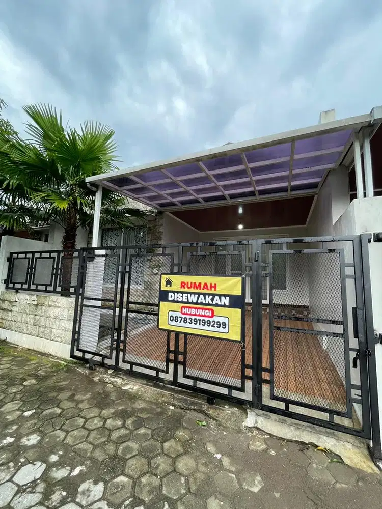 Dikontrakkan RUMAH di dalam Cluster. Di area PALAGAN yang strategis