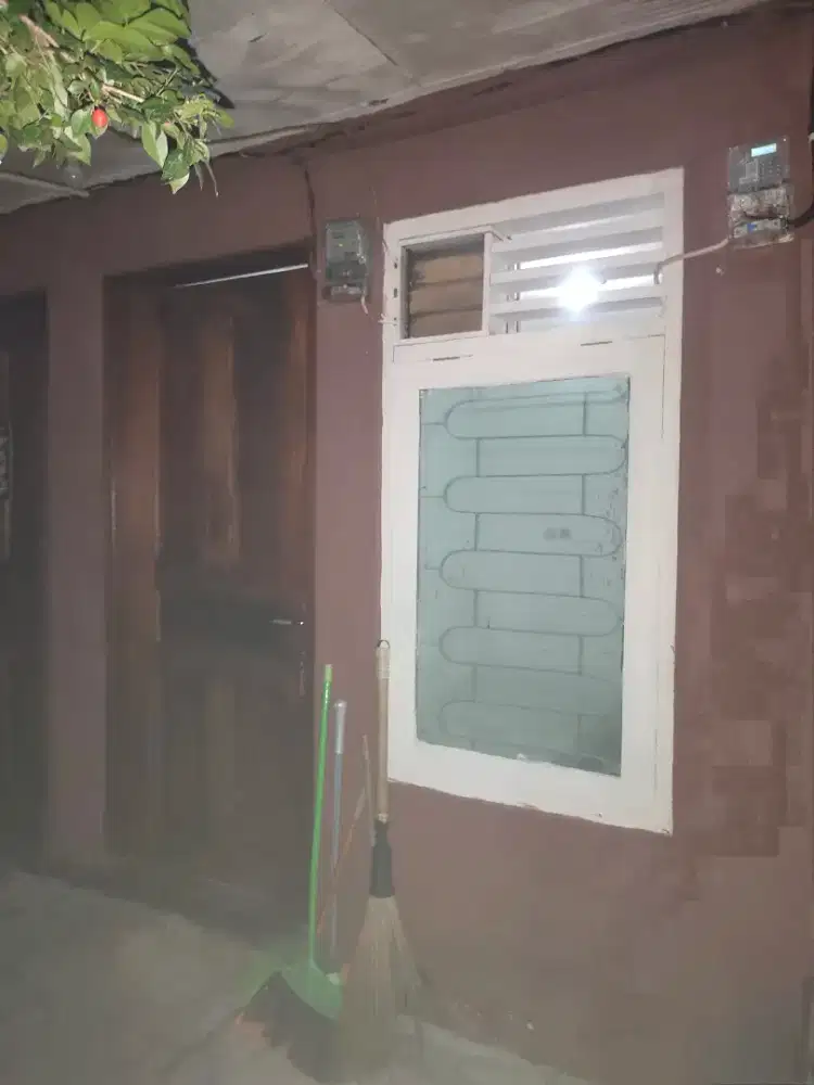 Kost wanita perempuan