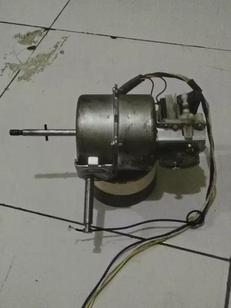 Dinamo kipas angin dinding Panasonic bekas