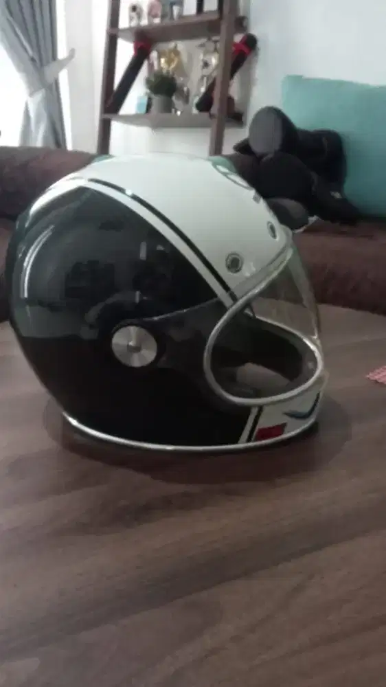 Dijual Helm Bell Bullitt Mulus