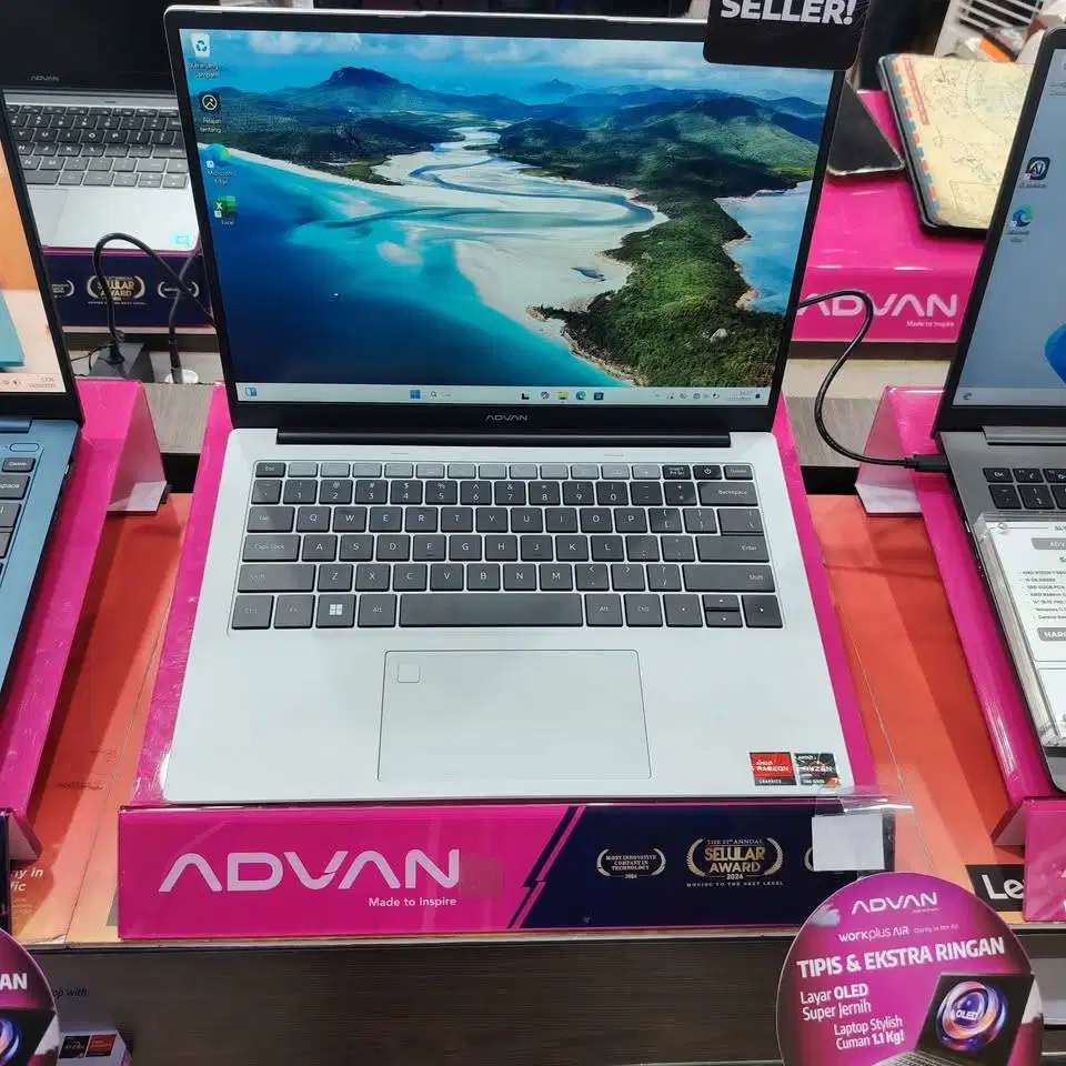 Advan x Darbotz WorkPlus Ryzen 7 7735HS 16GB SSD 512GB 14″ WUXGA W11