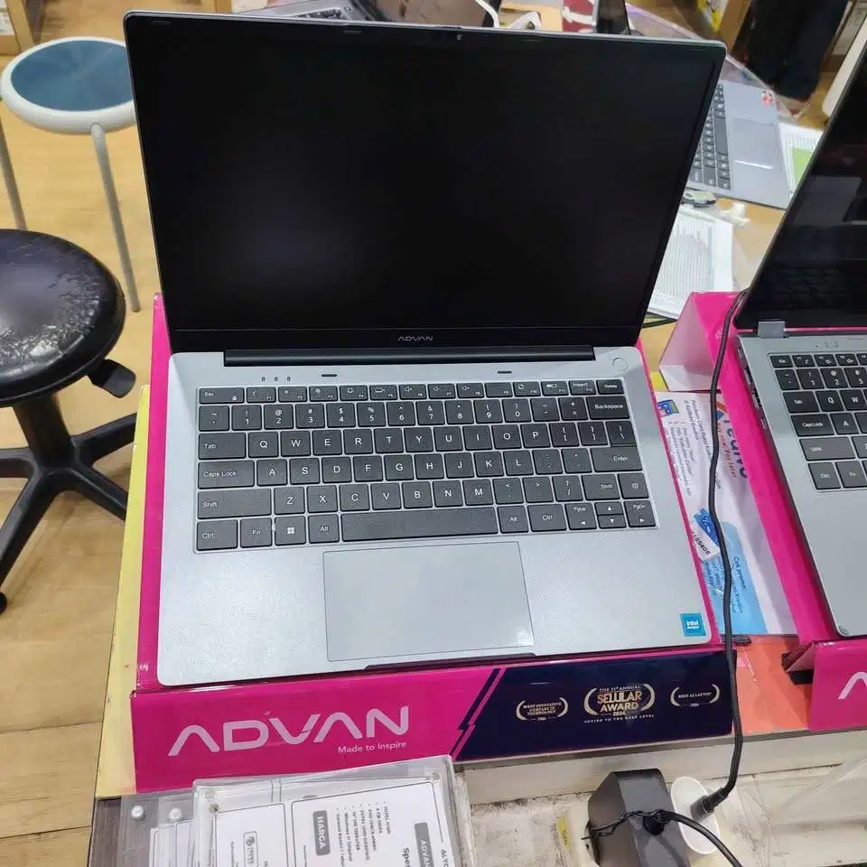 Laptop Advan Tbook N100 8GB/128GB/Windows 11