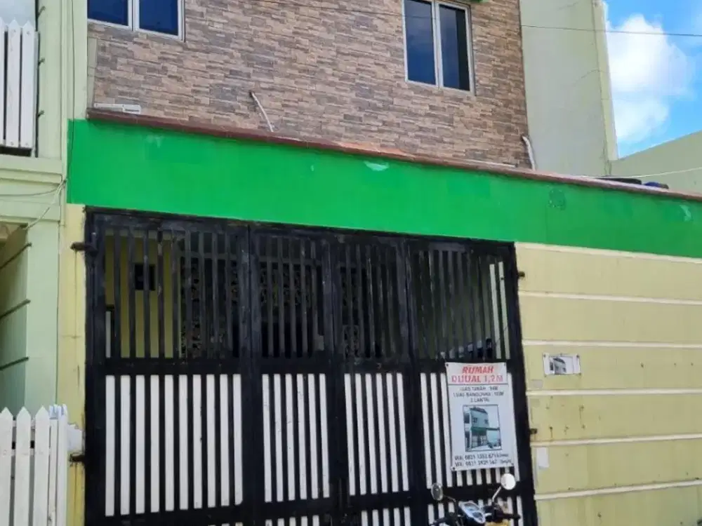 Dijual Rumah 3 Lantai di Perumahan Taman Anyelir, Cikokol