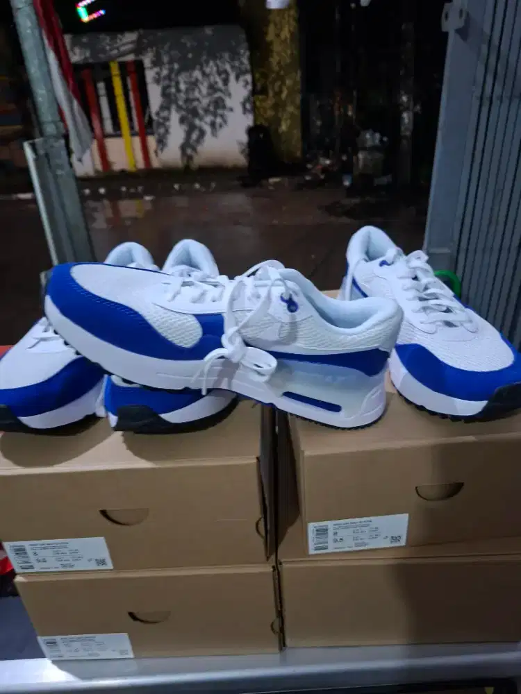 Sepatu Nike air max systm old royal