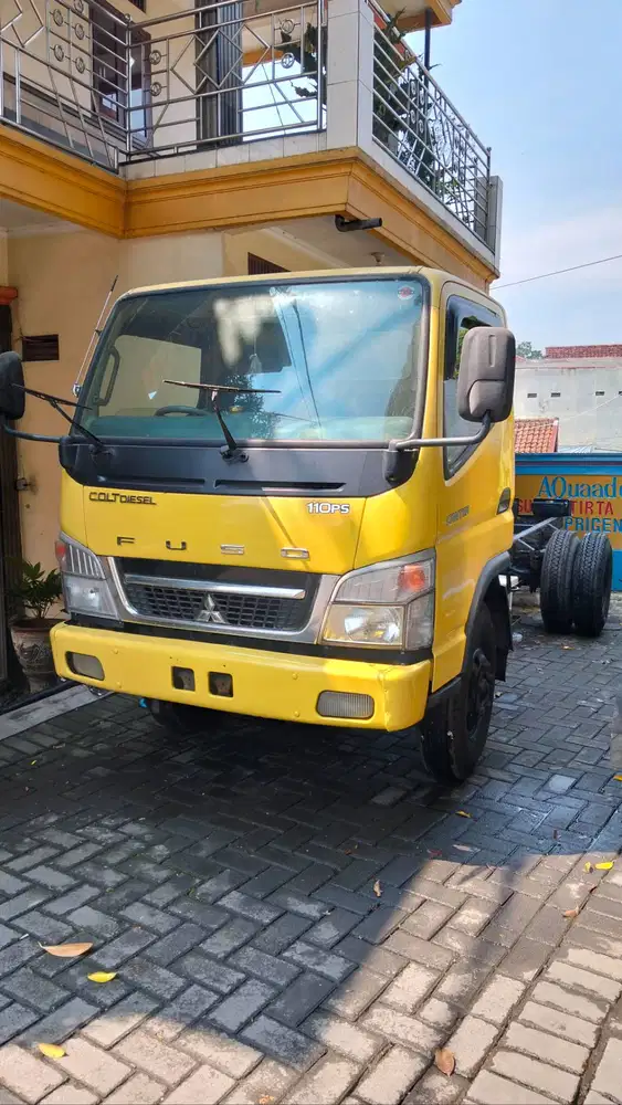 Mitsubishi Canter 110PS ban Doble Tahun 2010
