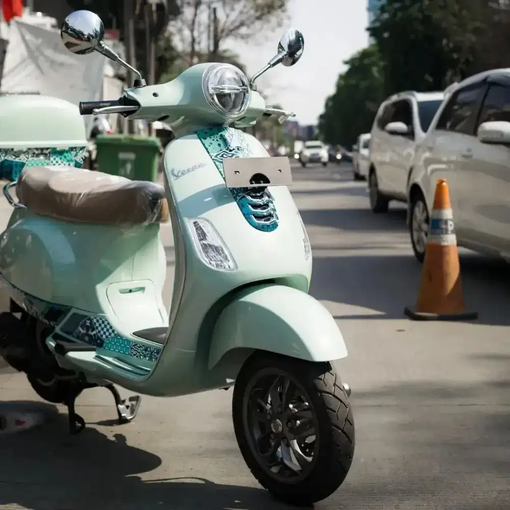 VESPA LX iget BATIK VERSION 2023 BRAND NEW