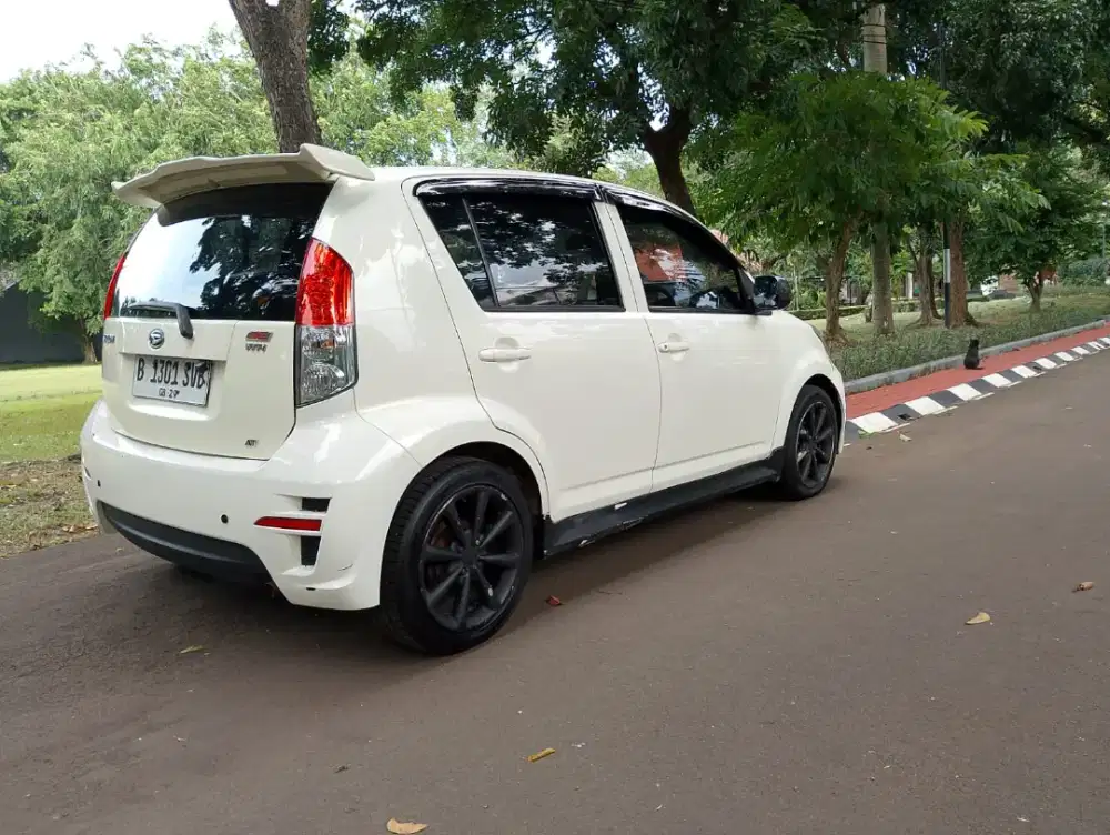 Daihatsu Sirion 2009 Matic