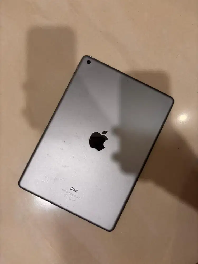 Jual cepat Ipad gen 6 32gb (nego)