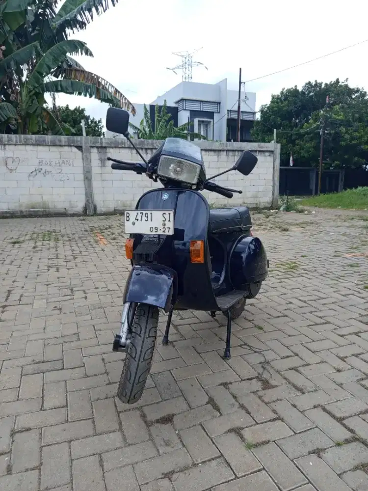 Vespa Excel 1995 biru metalik