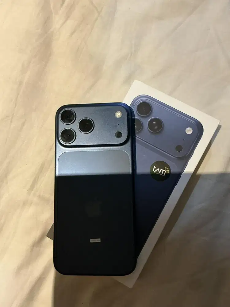 Iphone 17 pro max deep blue 256 gb