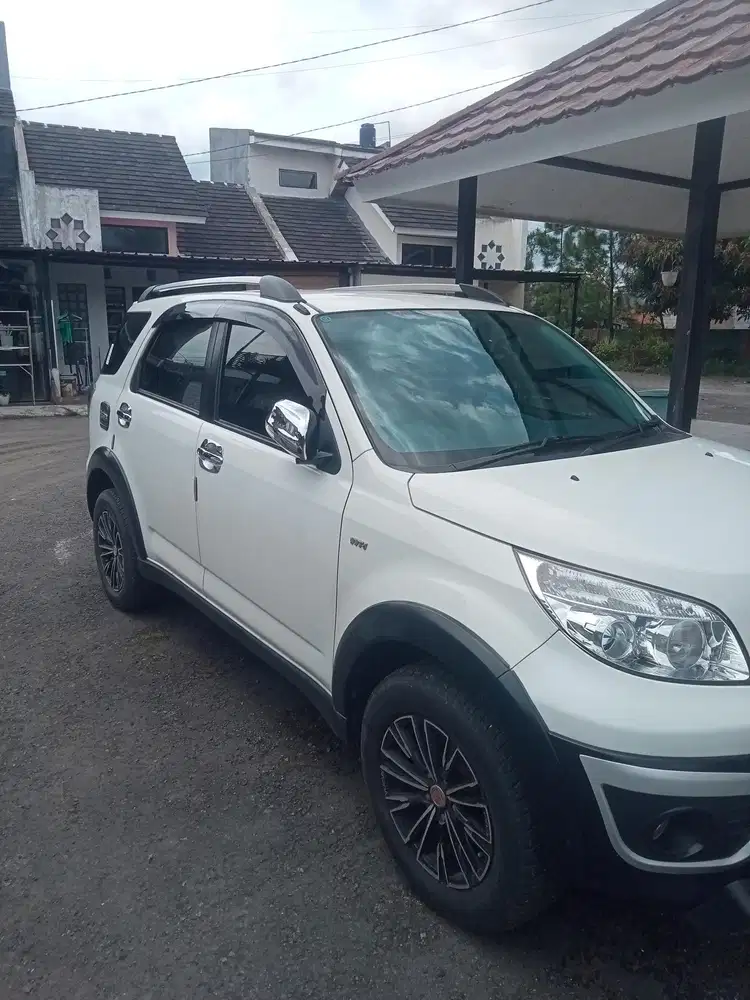 Daihatsu Terios 2014 Bensin