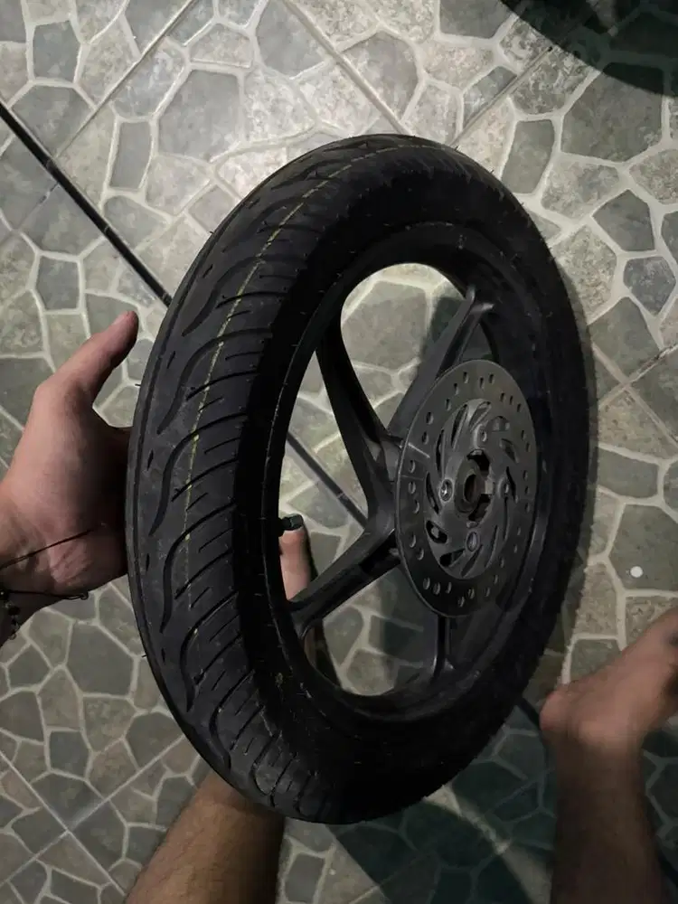 Velg vario kzr + ban baru sebulan pake
