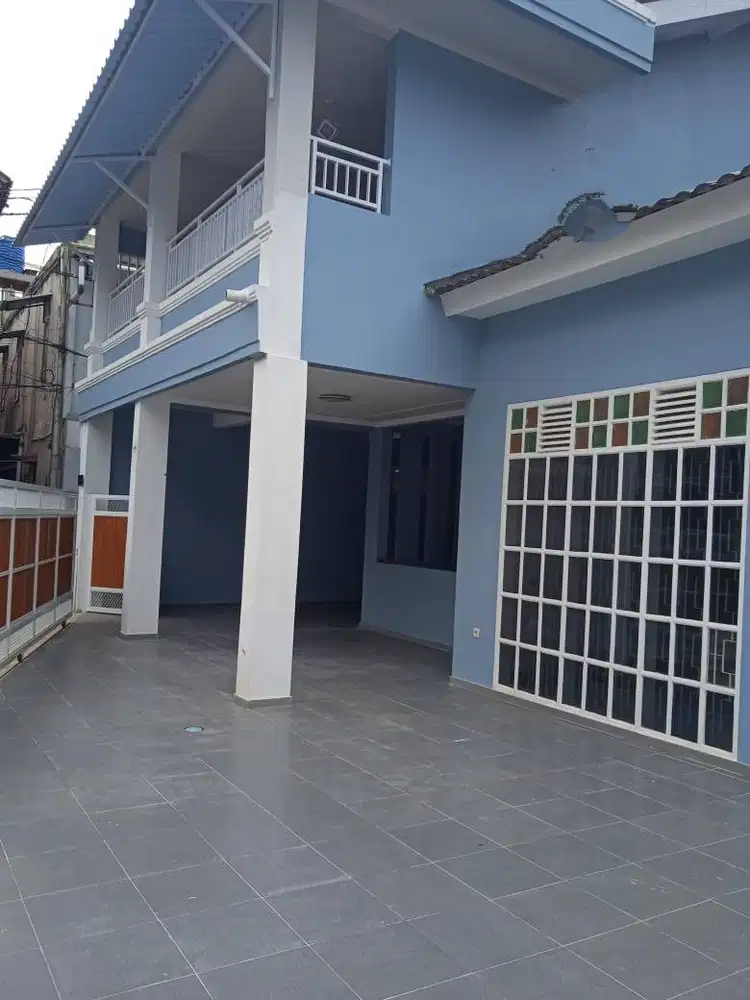 Rumah 2 Lantai Siap Huni Bisa Untuk Kantor di Cikutra Bandung