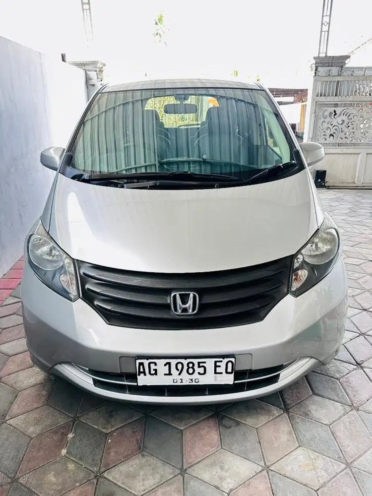 Freed 2012 abu silver honda fred sd fread frid vreed