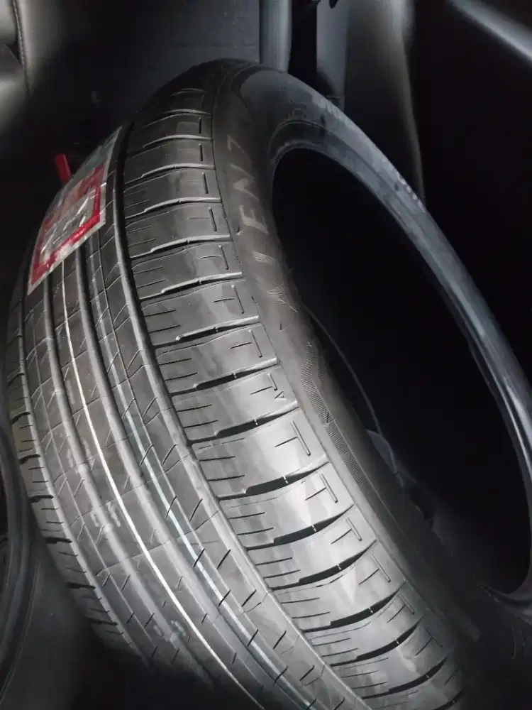 Ban Bridgestone baru All New HRV, Innova Zenix Ribg 18