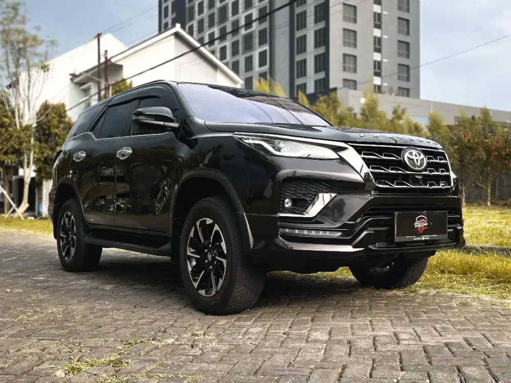 Fortuner VRZ GR Sport 2.8 Diesel Matic Triptonic A/T 2022 Brown Metal