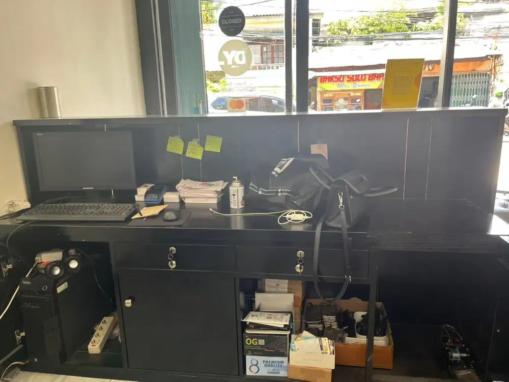 Di jual meja kasir, meja resepsionist, meja kerja