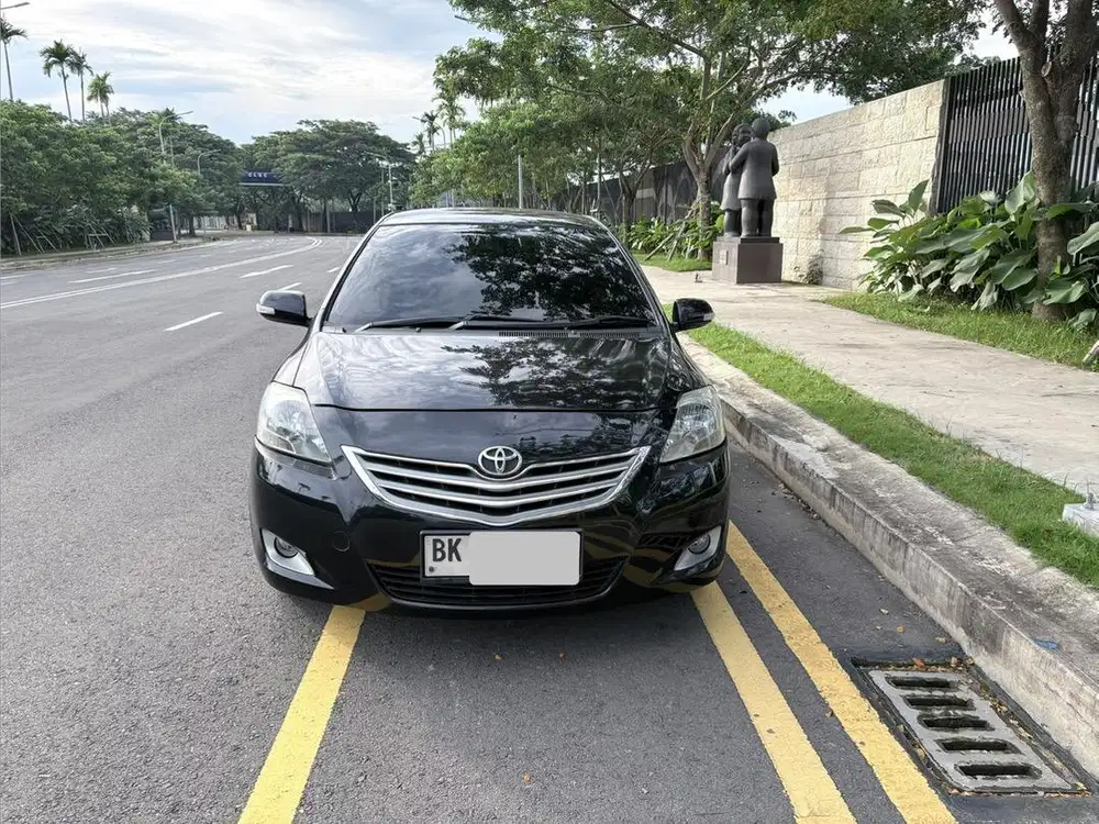 Toyota Vios 2010 Warna Hitam