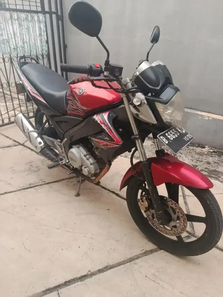 Di jual vixion 2010
