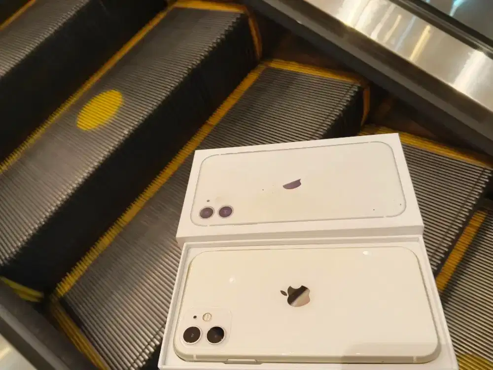 Iphone 11 128gb sih putih dari apple