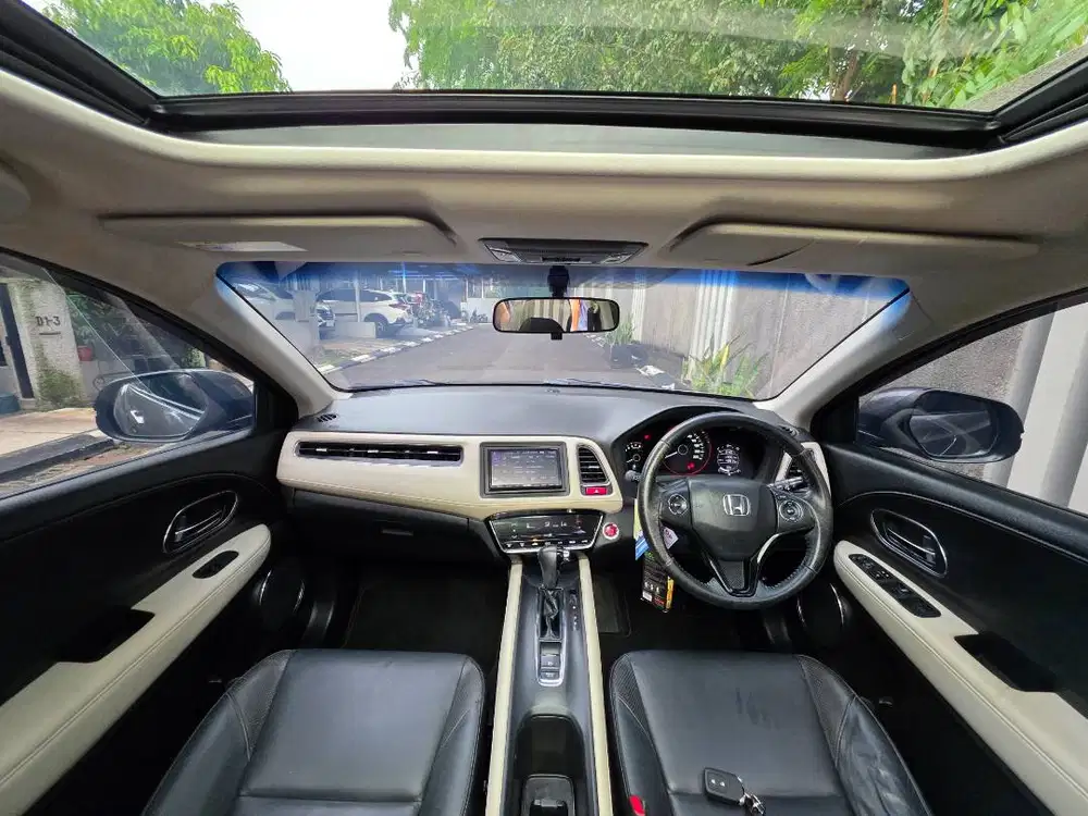 Honda HRV Prestige Matic 2016 Dp 5 Juta Sunroof