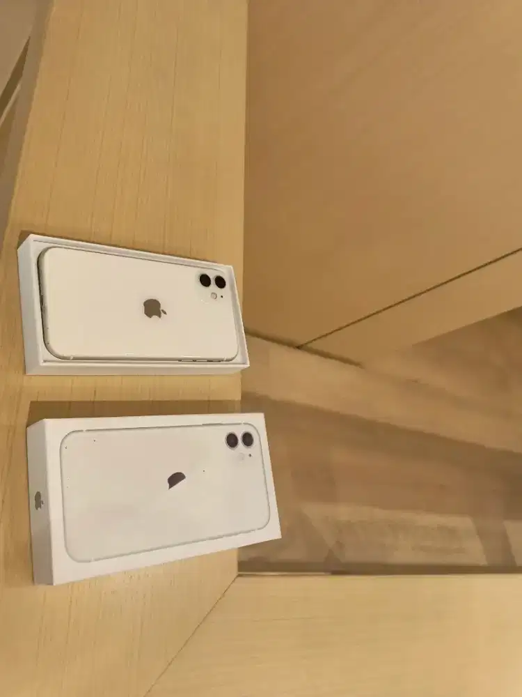 Iphone 11 128gb satu hari apple