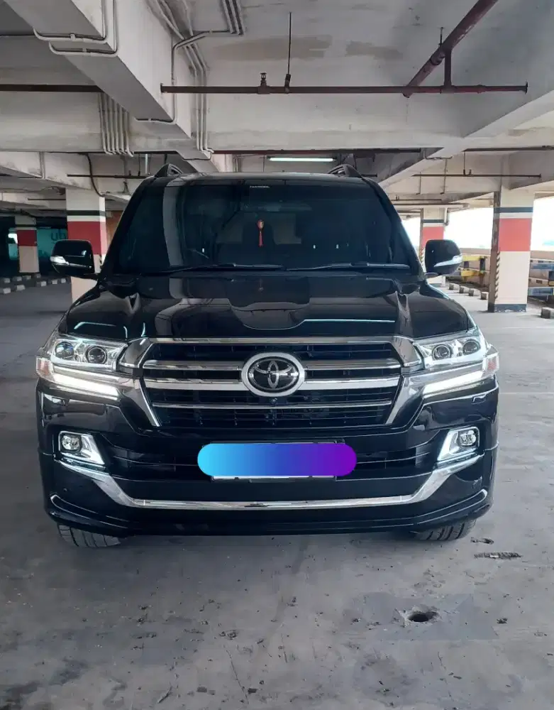 Toyota Land Cruiser VX-R