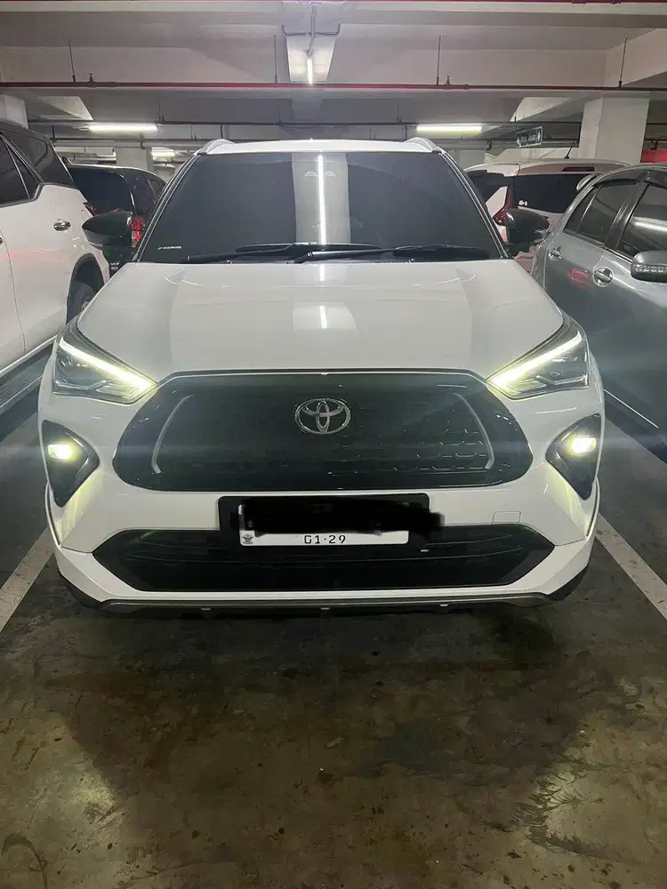 MOKAS LIKE NEW RARE Yaris CroSS