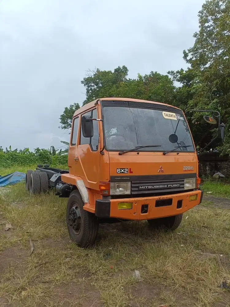 Dijual Truk Mitsubishi Fuso 220PS 6x2L Tahun 2013 – Lokasi Lampung