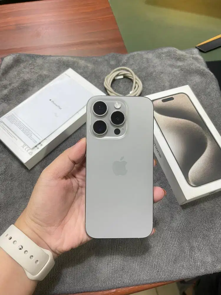 Iphone 15pro 256 Natural ex Ibox fullset bh88%