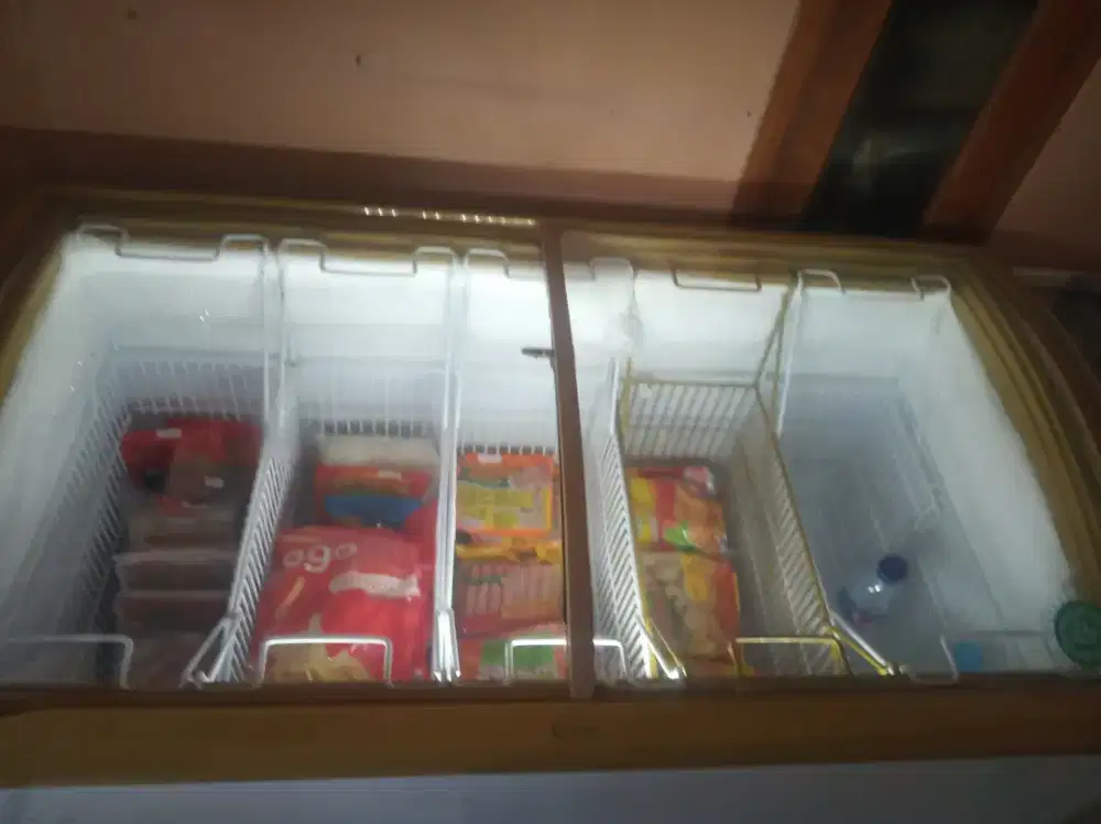 Di jual freezer sliding 360 liter