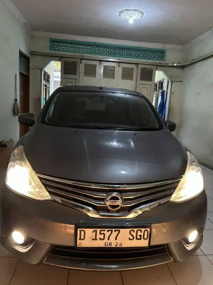 Grand livina facelift 2015 XV AT Mulus Rapih pakaian pribadi