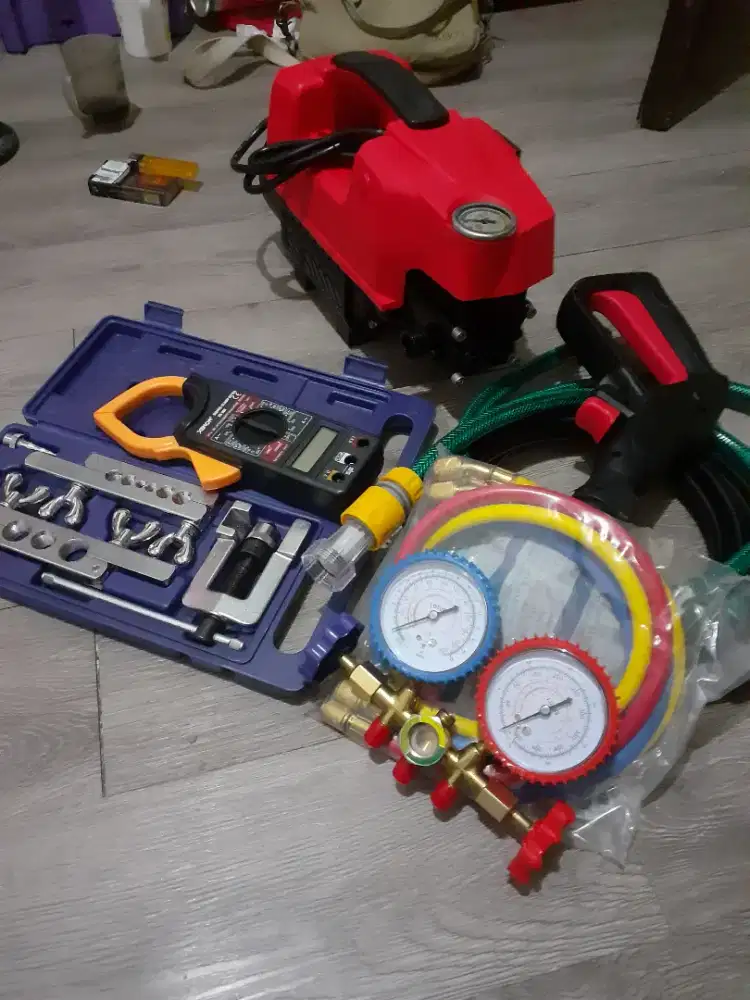 Perlengkapan service Ac
