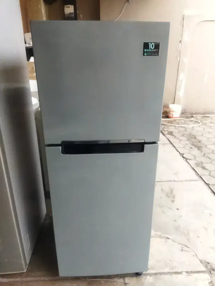 Kulkas Samsung Digital Inverter 2 Pintu Siap Pakai