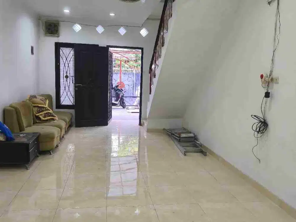 Rumah Taman Palem Lestari