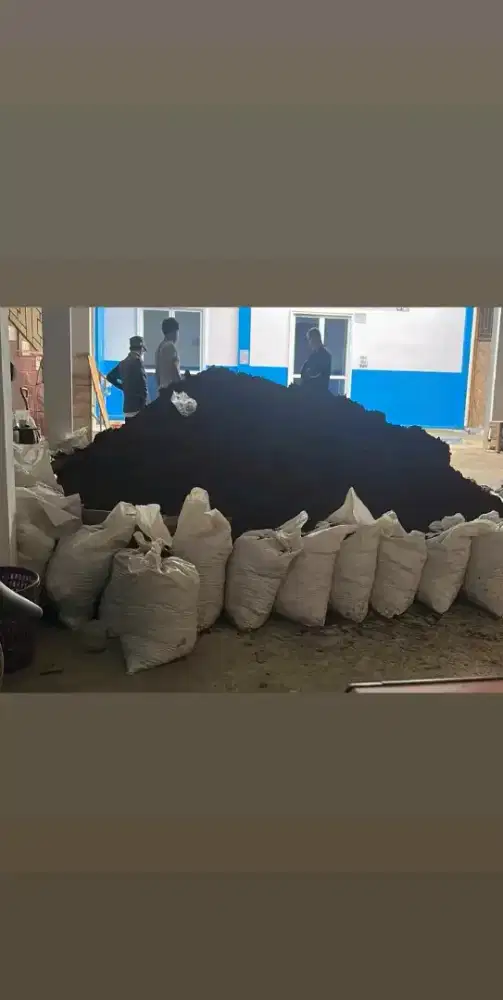 Tanah merah buat taman /nguruk