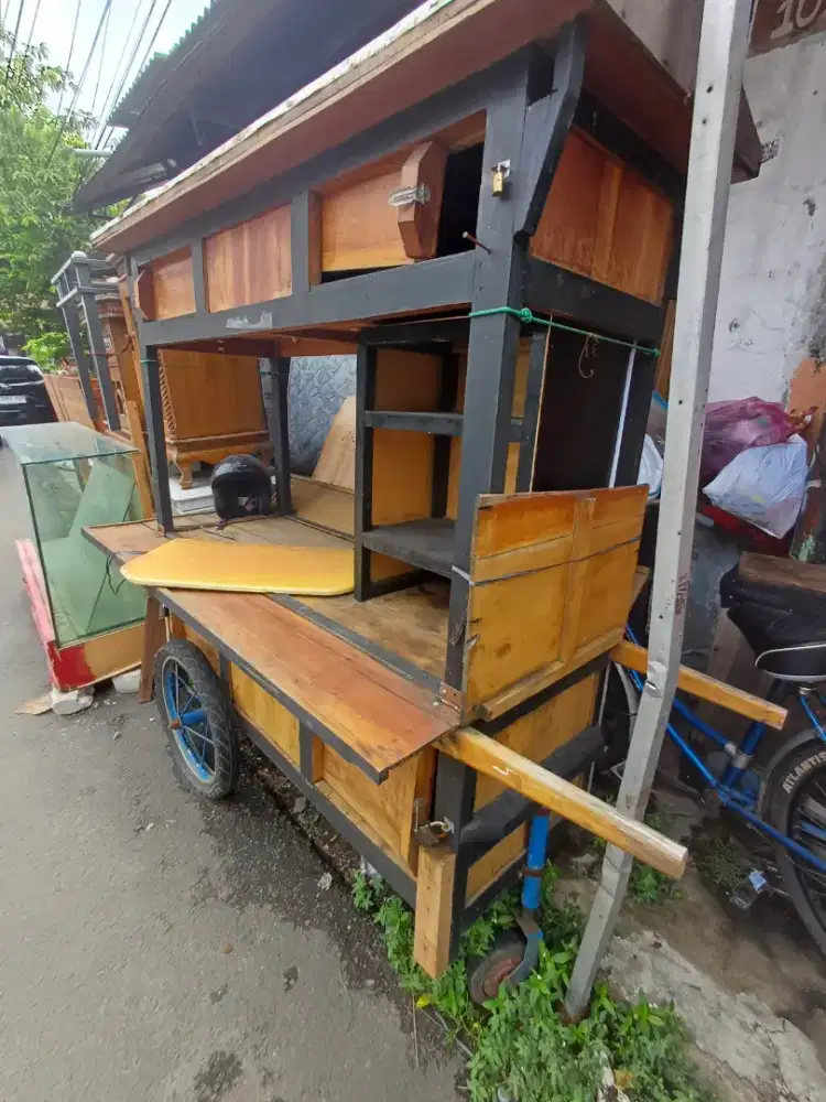 Gerobak dagang grobak ada roda