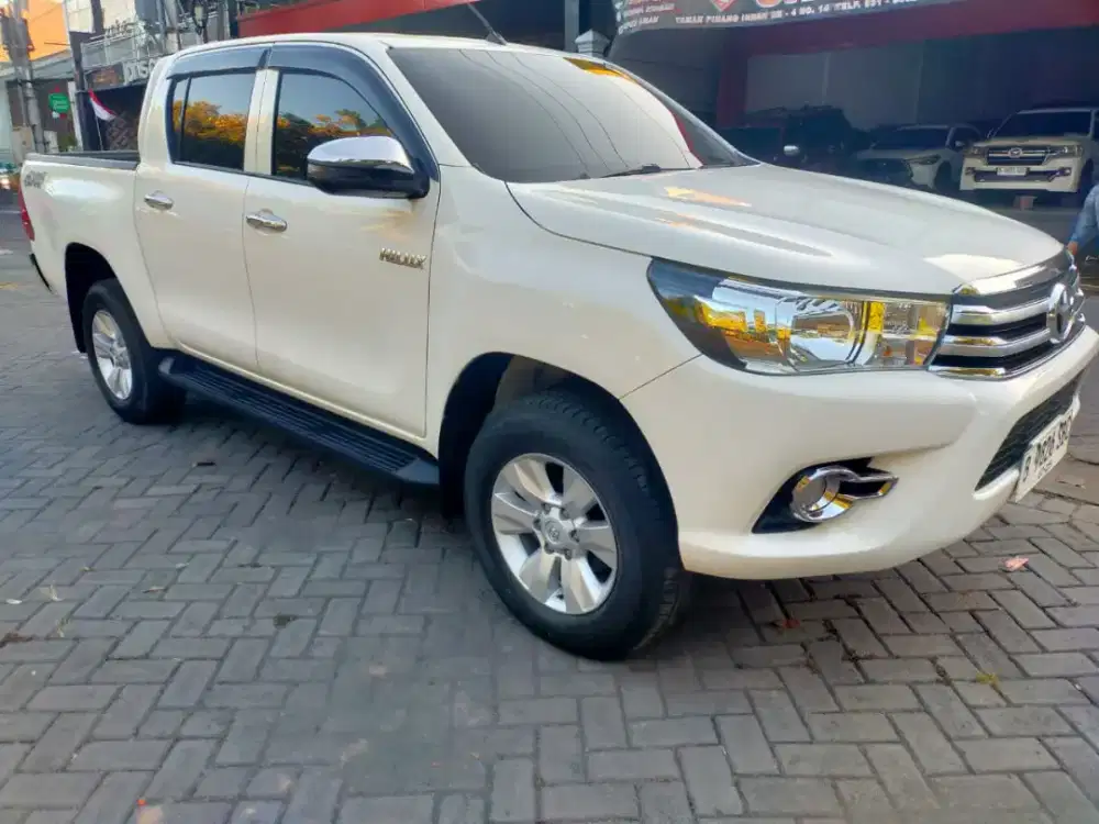 Toyota Hilux DC G MT 2019 4x4 Pajak Baru Istimewa