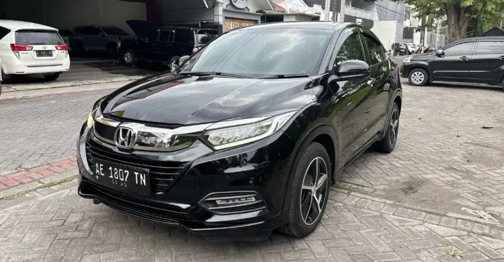 Honda HRV 1.8 Prestige 2020 Sunroof Tgn1 Full Original Istimewa