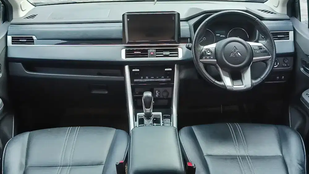 Xpander Cross Premium Package Matic