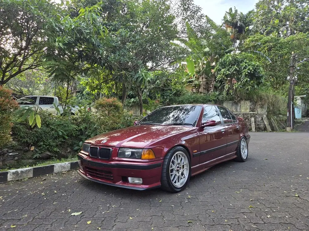 BMW E36 323i MT 1998