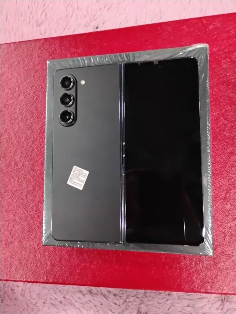 samsung galaxy fold 5 12/1 TB phantom black