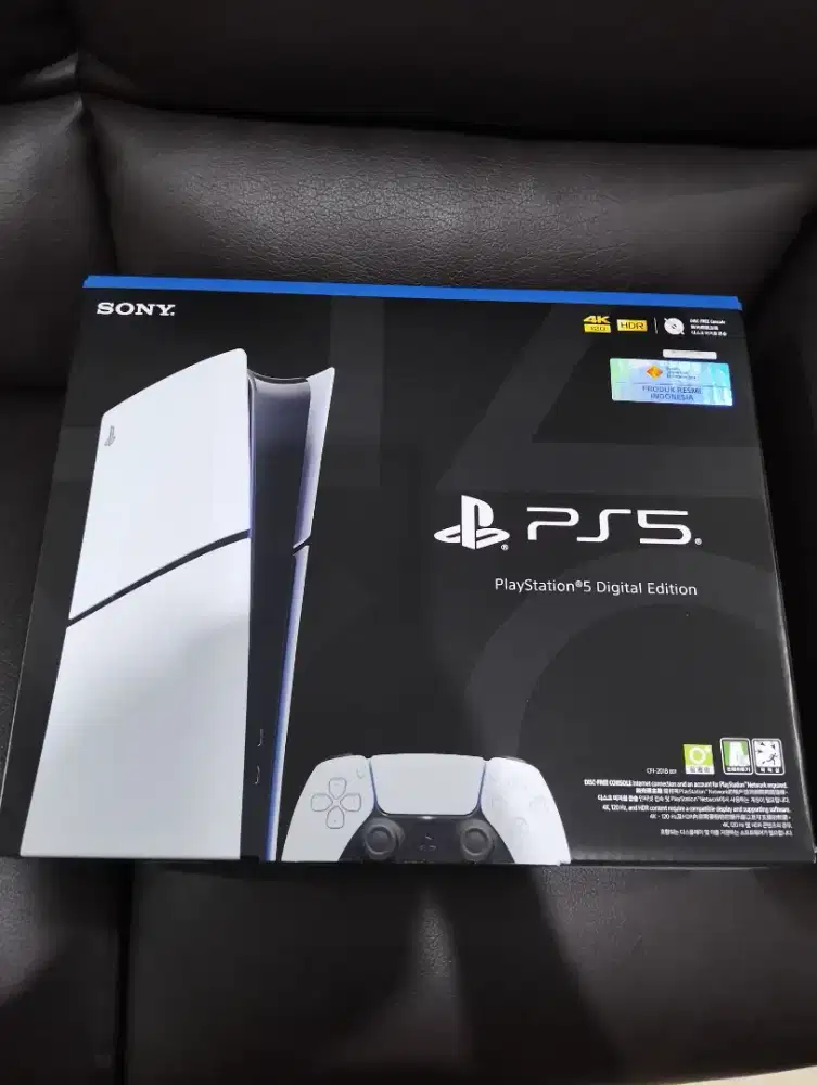 PS 5 barang baru masih didalem box blm dibuka