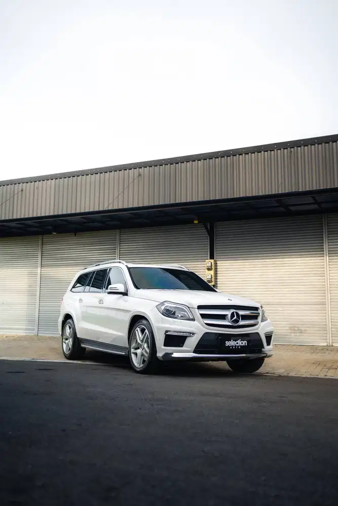 MERCEDES BENZ MERCY GL400 TAHUN 2015