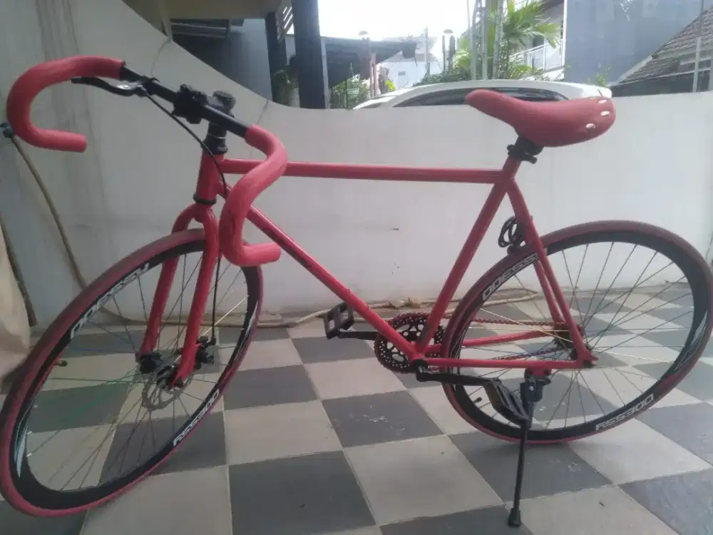 Di jual sepeda fixie second masih bagus  , harga nego
